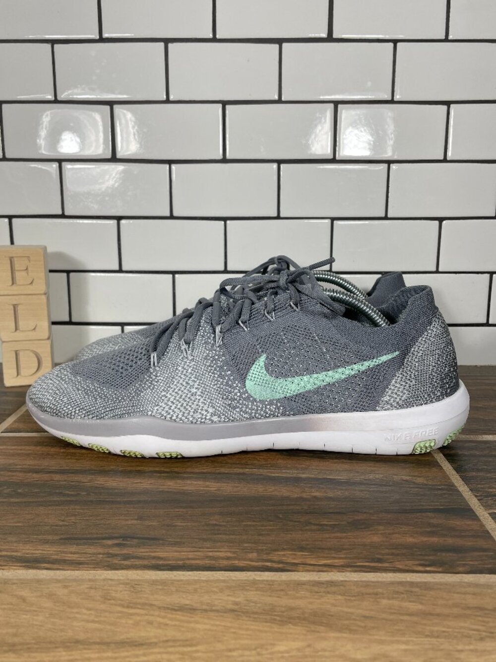 Nike Free Focus Flyknit 2 Shoes Womens Size 12 Gray Athletic Training Sneaker